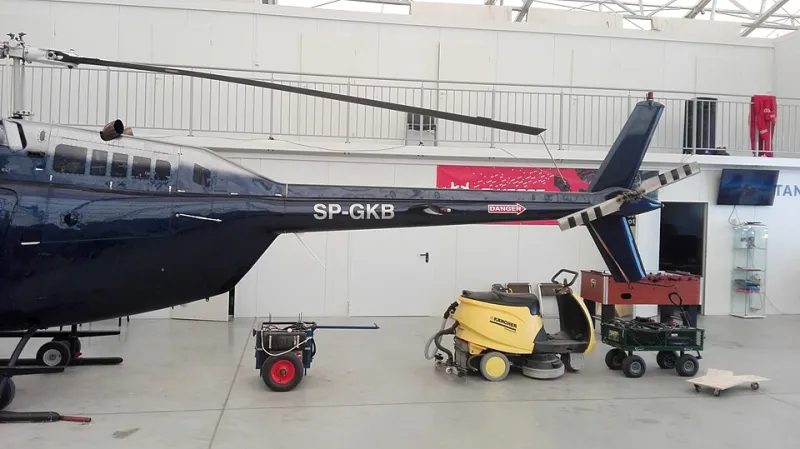 Census on the Tarmac: What New Hangar Construction Says About Where American Wealth Is Moving